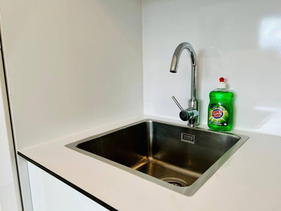 Sunny Modern Apartment With Balcony - Free Parking Vienna Luaran gambar